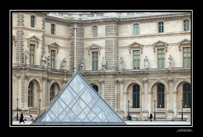 LOUVRE01.jpg
